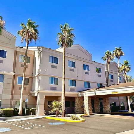 Baymont By Wyndham Phoenix North Exterior photo